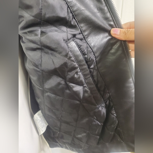 Use like new Levi's faux leather men ride jacket size S - Picture 4 of 8